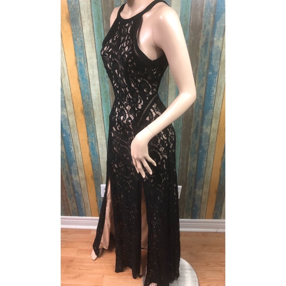 Xtraordinary Black/Nude Lace Dress - Picture 5 of 5